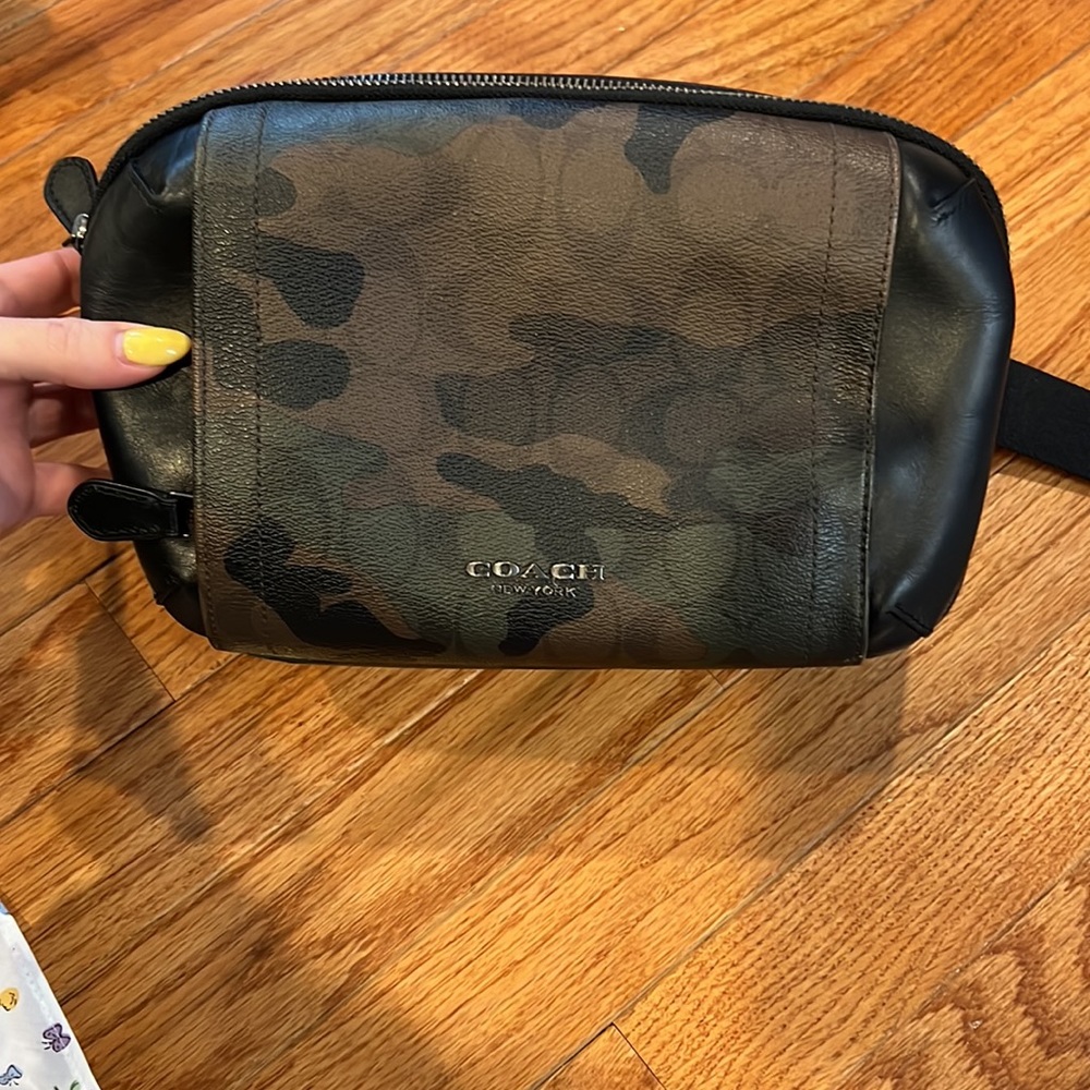 Coach Graham Utility Pack in Camo